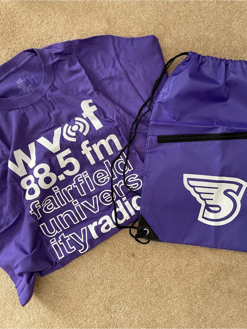 Bundle Fairfield University T-shirt & Branded Merchandise